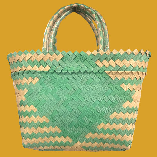 Plastflet håndtaske small - Grøn og sand | Grønlykke.com